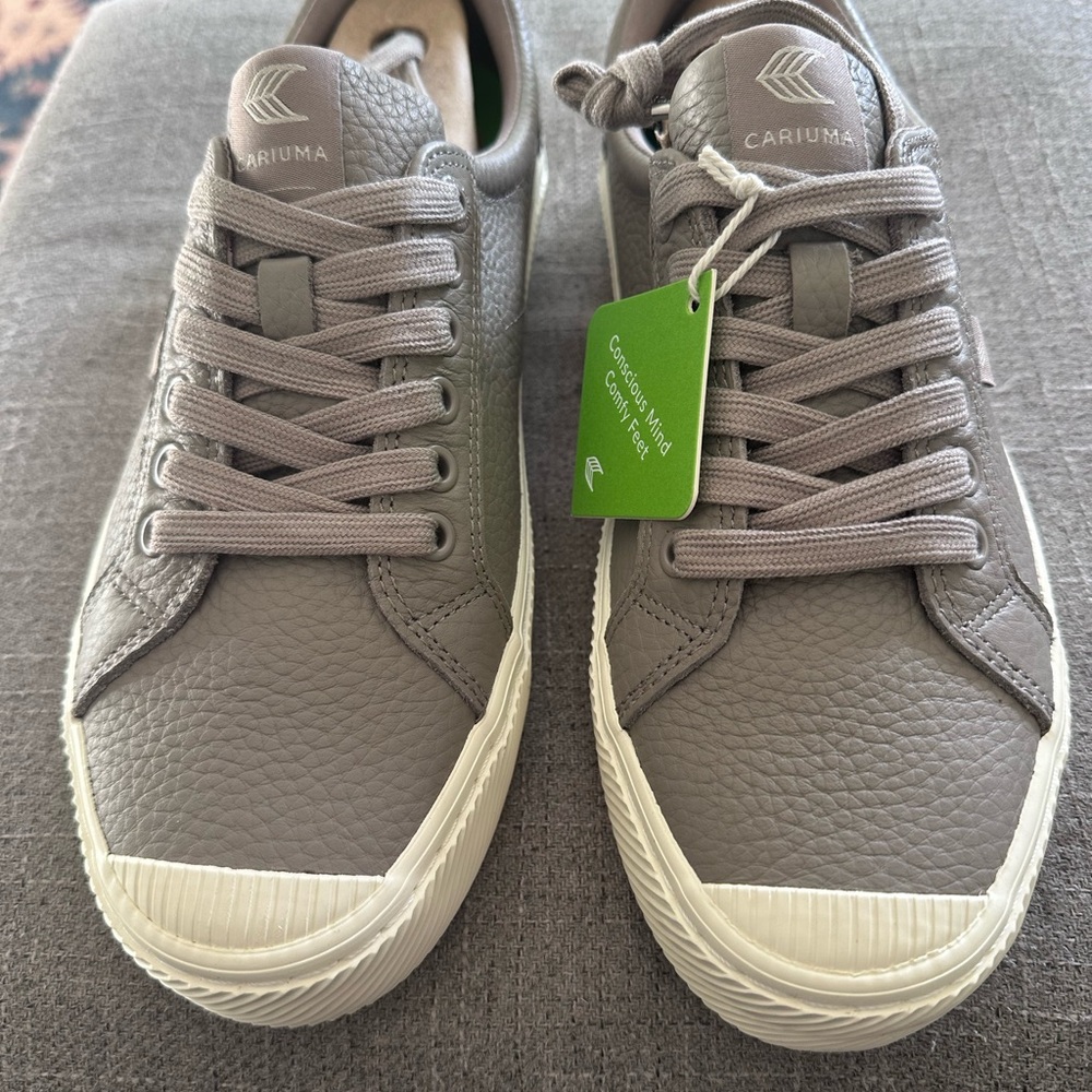 Cariuma Women’s Sneakers